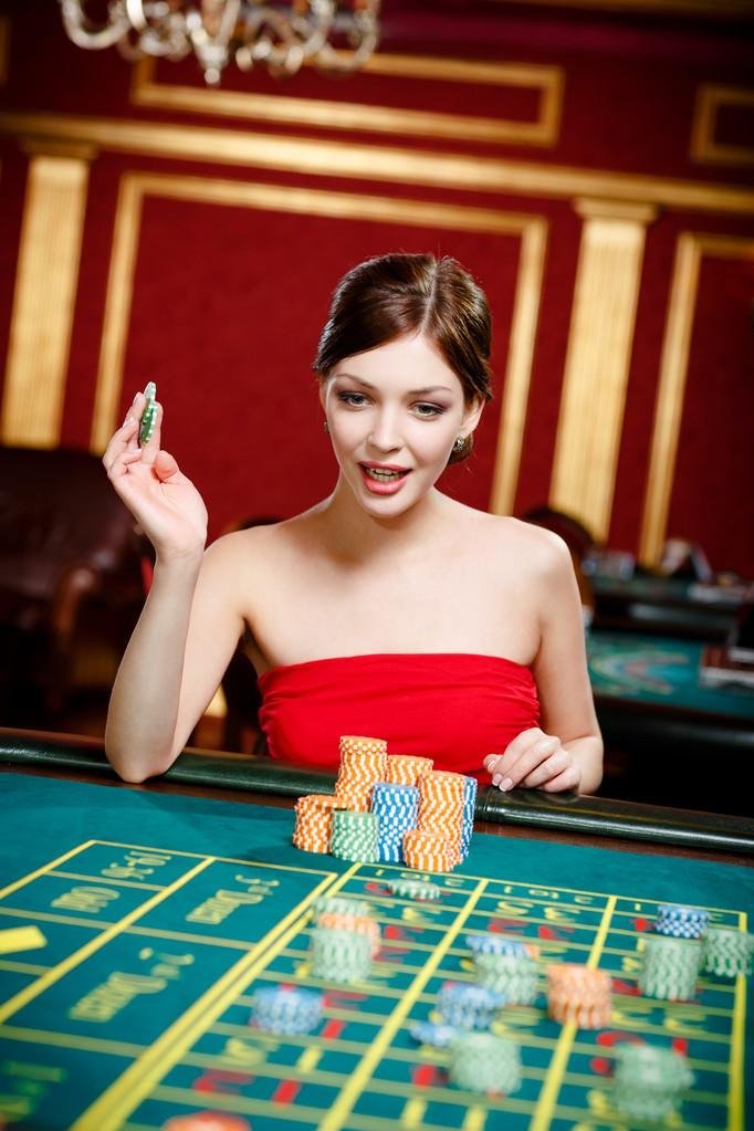 bingoolus game lobby displaying slot and table game tiles on mobile Philippines
